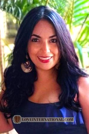 223715 - Iyaneth Age: 37 - Colombia