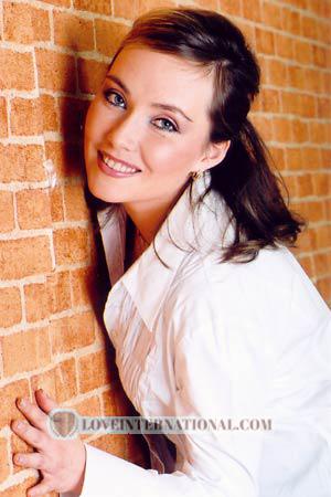 59593 - Larisa Age: 30 - Ukraine